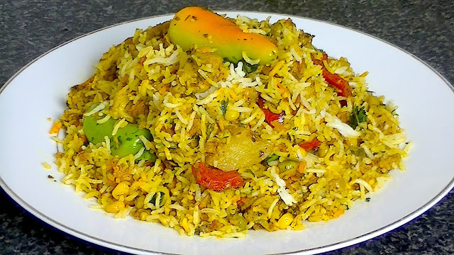 वेजिटेबल बिरयानी बनाने की विधि | Vegetable Biryani Recipe in hindi 1 वेजिटेबल बिरयानी बनाने की विधि | Vegetable Biryani Recipe in hindi