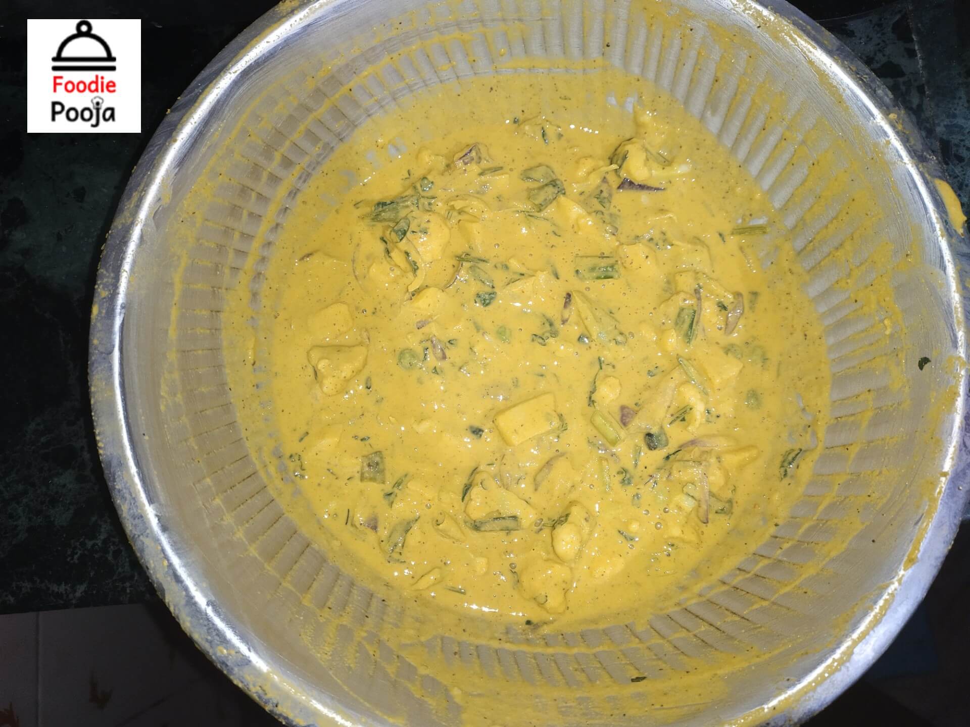 Pyaj Ki Pakaudi Banane Ki Vidhi प्याज और बेसन का पकोड़ा , Besan Pyaj ke pakode banane ki vidhi in hindi
